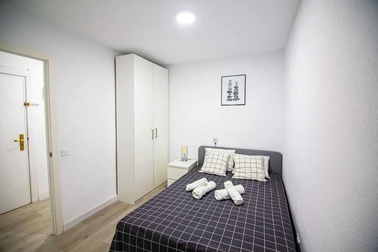 Apartamento Heroes De Sostoa Malaga 0*,