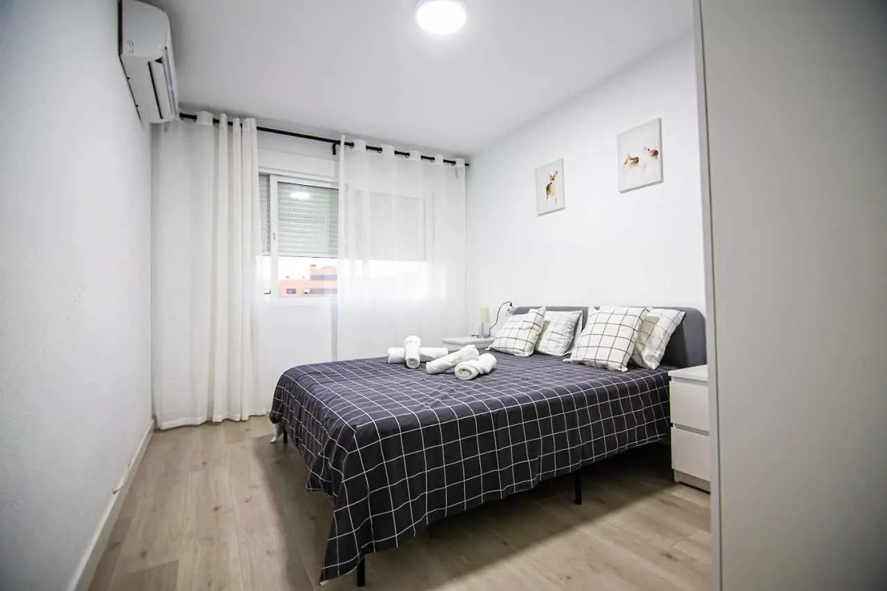 Apartamento Heroes De Sostoa Malaga Apartment
